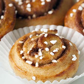 Best Cinnamon Buns Recipe – Baking Steel ®