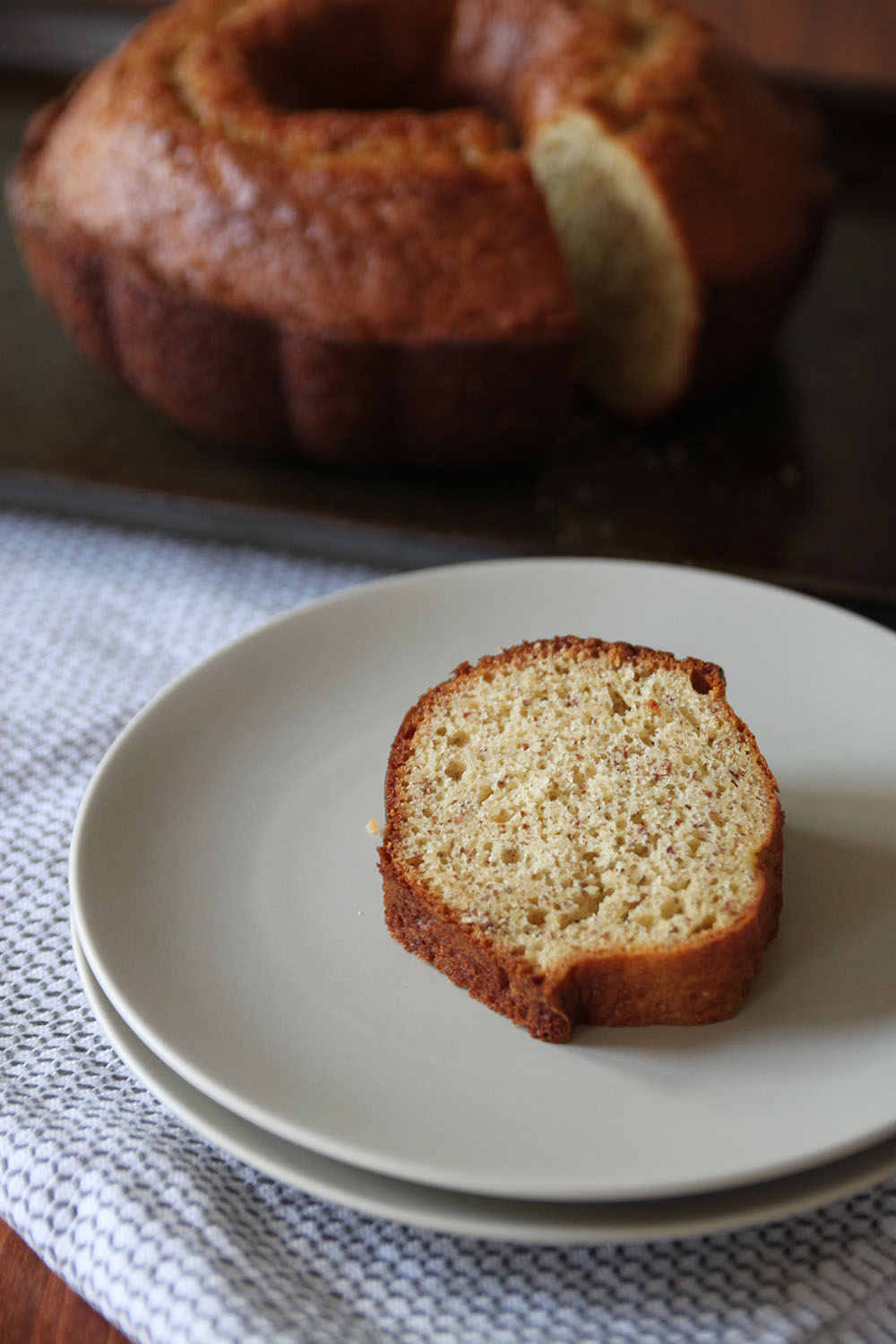 Almond Yeast Cake