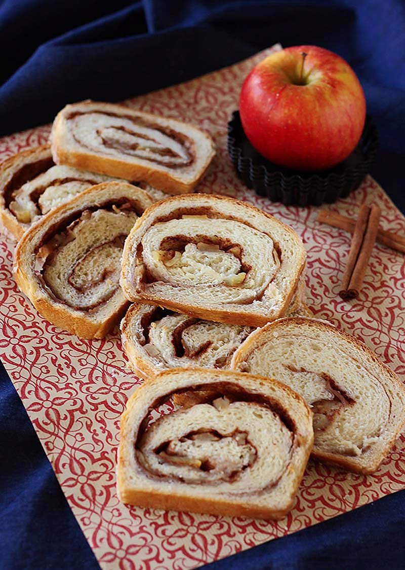 Apple Cinnamon Walnut Bread