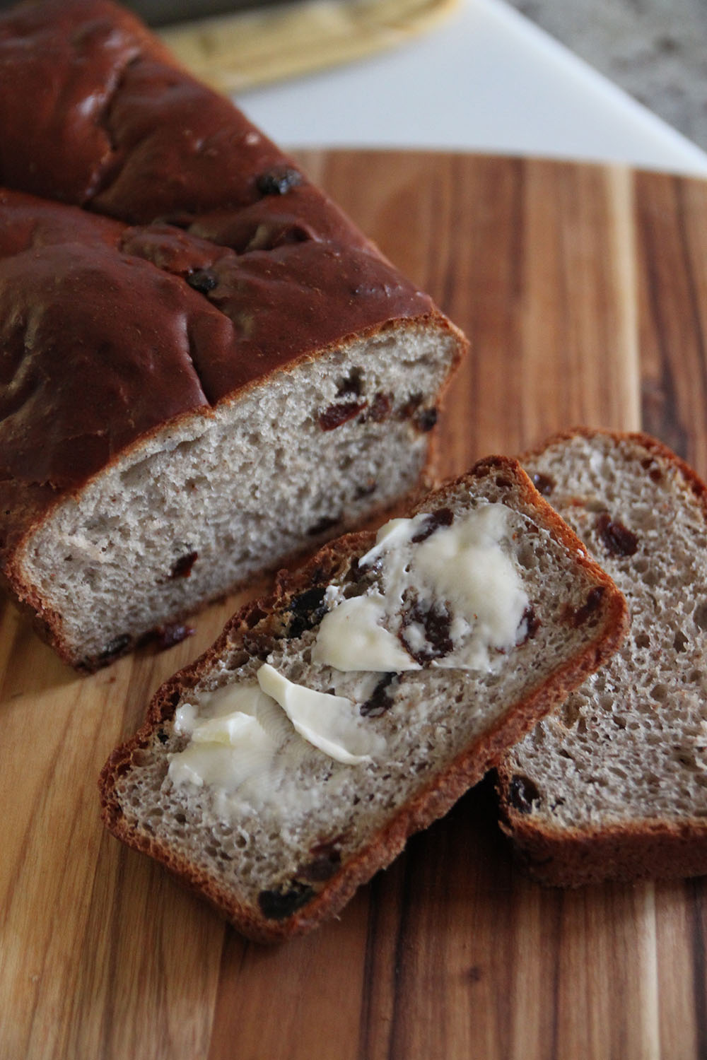 No Knead Prune and Spice Bread