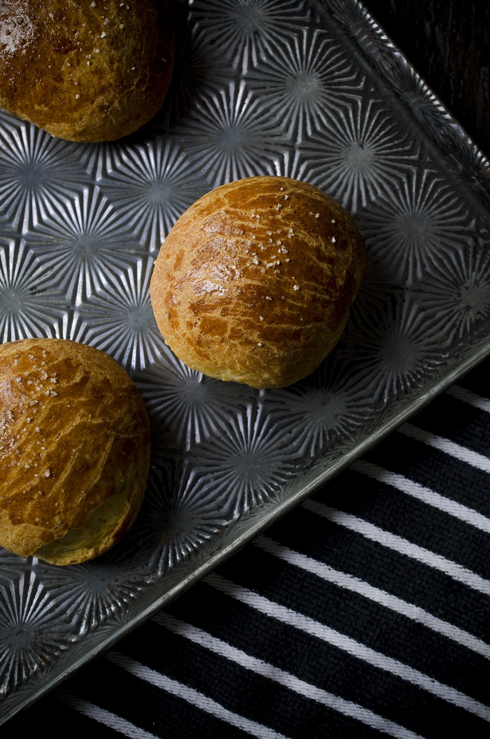 Cheddar Brioche Buns