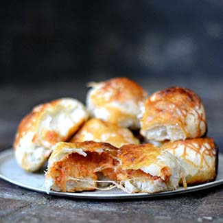 Cheesy Pizza Rolls - Red Star® Yeast