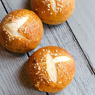 Chewy Pretzel Buns