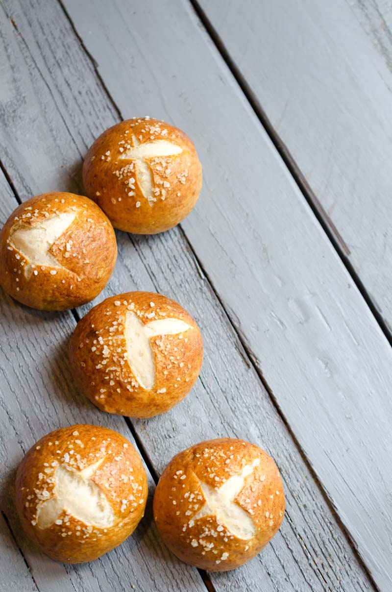 Chewy Pretzel Buns