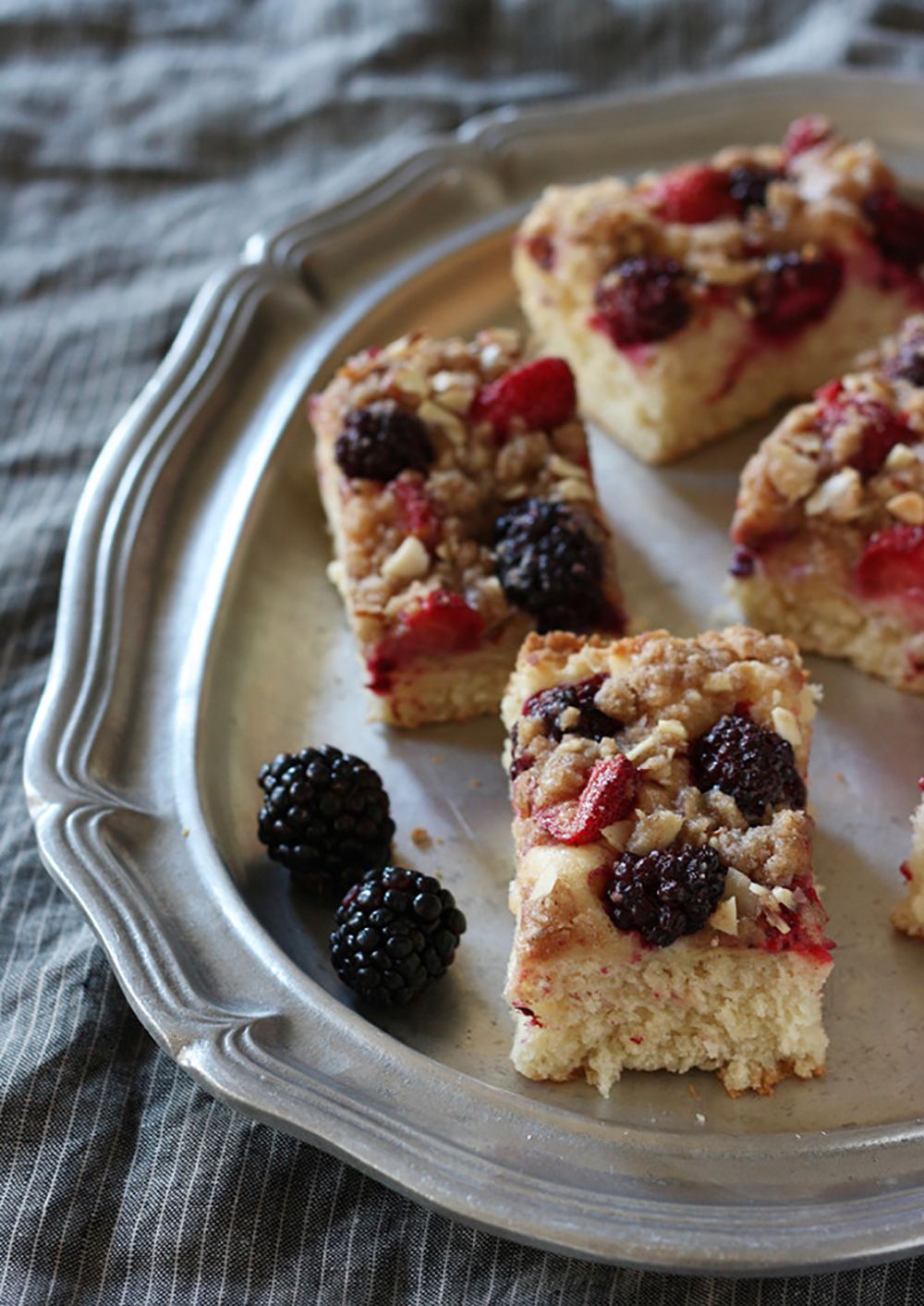 Crunchy Cinnamon Coffee Cake