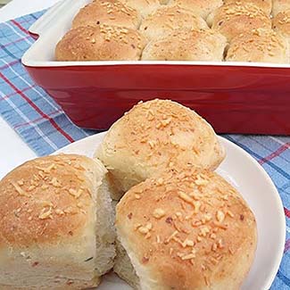 One-Hour Pan Rolls Italiano-image