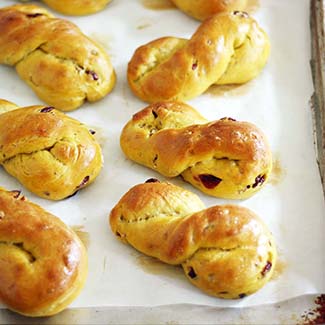 Pumpkin Cranberry Twists | Red Star® Yeast