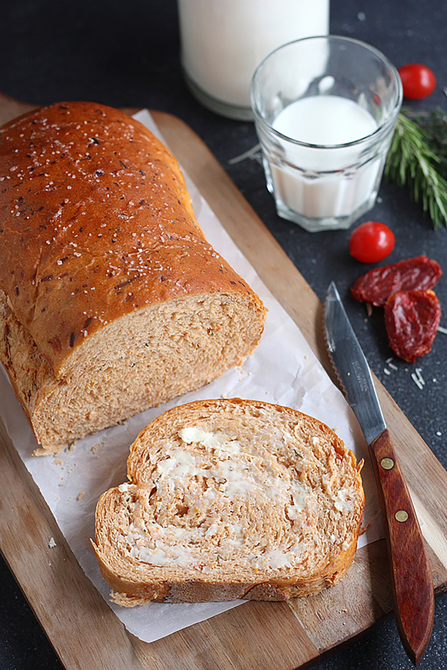 Sun Dried Tomato Cheese Bread