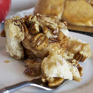 Super Pecan Caramel Rolls - Red Star® Yeast