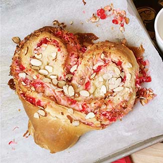 Sweetheart Coffee Cake - Red Star® Yeast