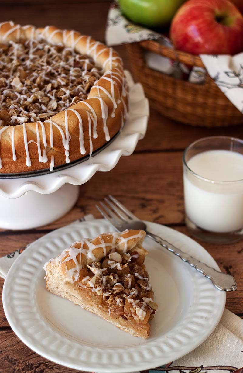 Apple Crisp Sweet Roll Coffee Cakes