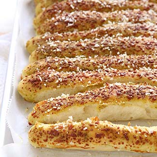 Pesto Parmesan Pull Apart Breadsticks | Red Star® Yeast