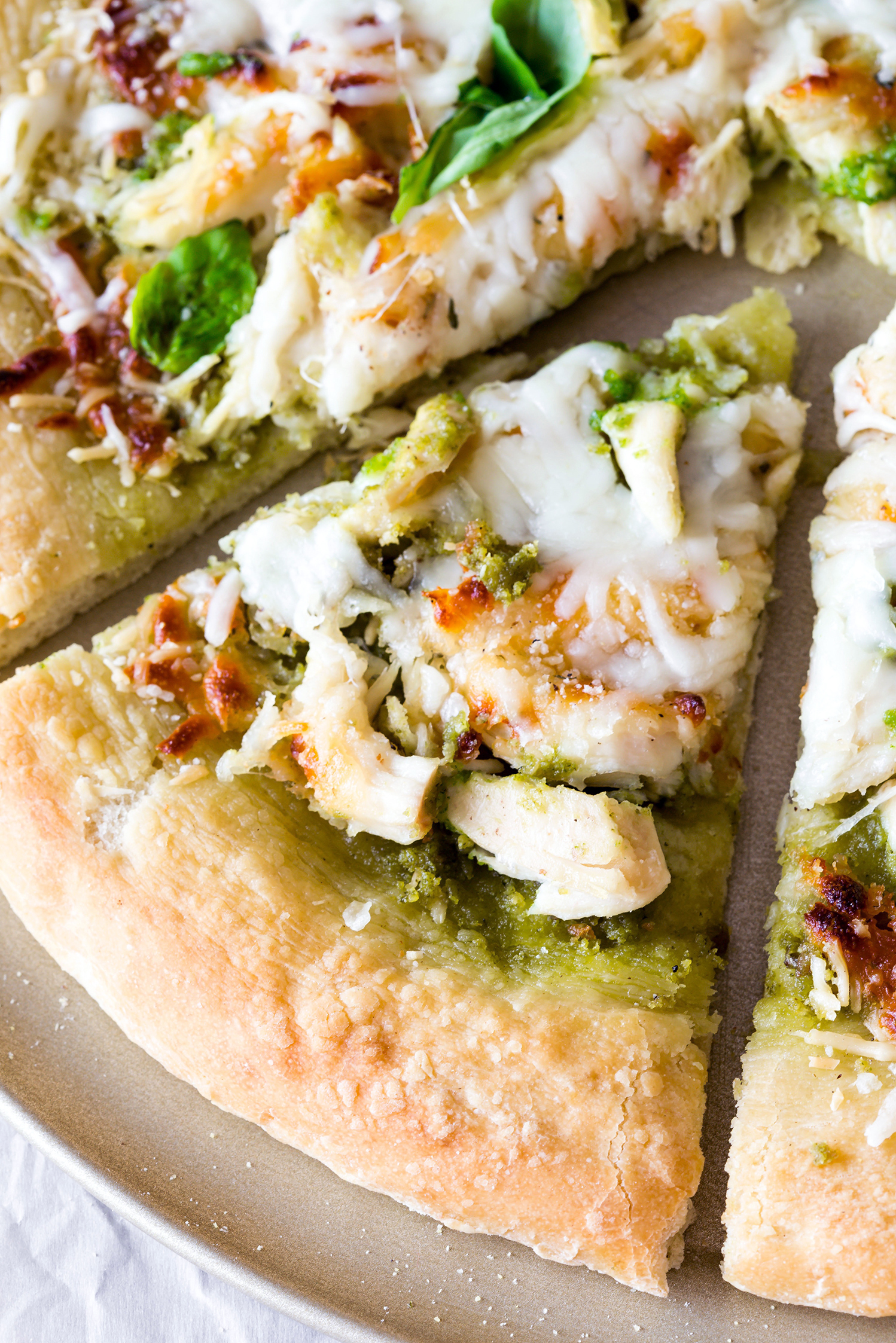 Roasted Garlic Chicken Pesto Pizza