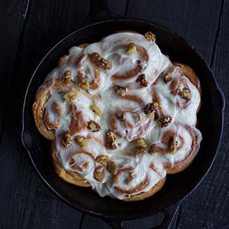 Banana Bread Cinnamon Rolls - Red Star® Yeast