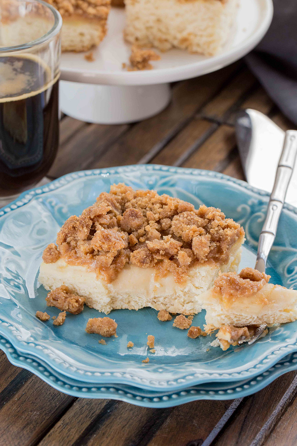 Apple Crisp Coffee Cake