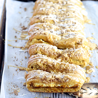 Pumpkin Cheesecake Braid