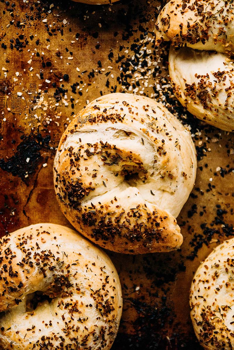 Vegan Onion and Herbs Bagels
