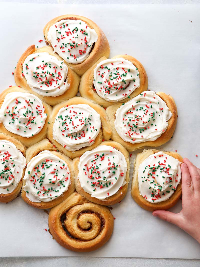 Cinnamon Roll Christmas Tree