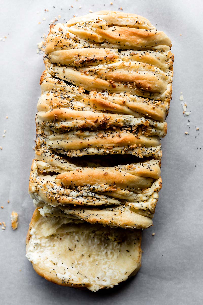 Everything Bagel Pull-Apart Bread