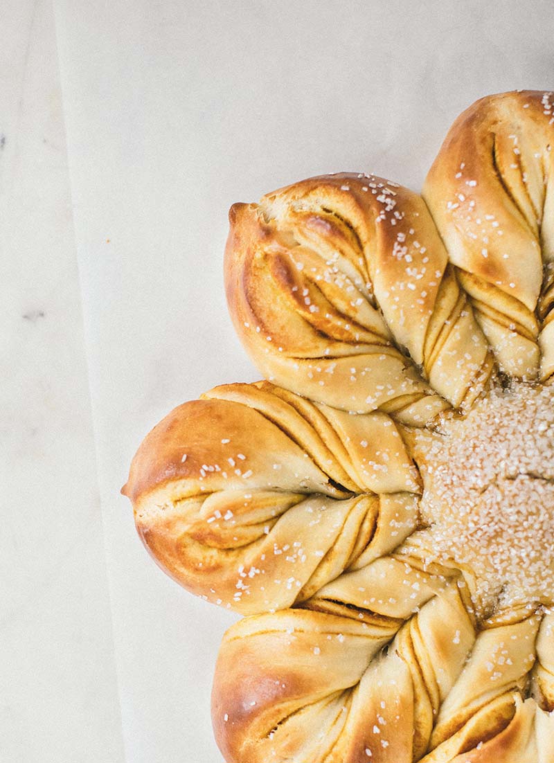 Pumpkin Star Bread