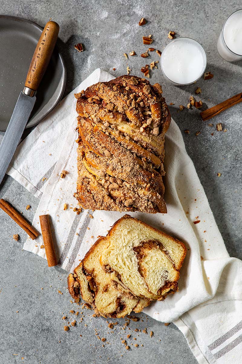 Cinnamon Pecan Streusel Babka