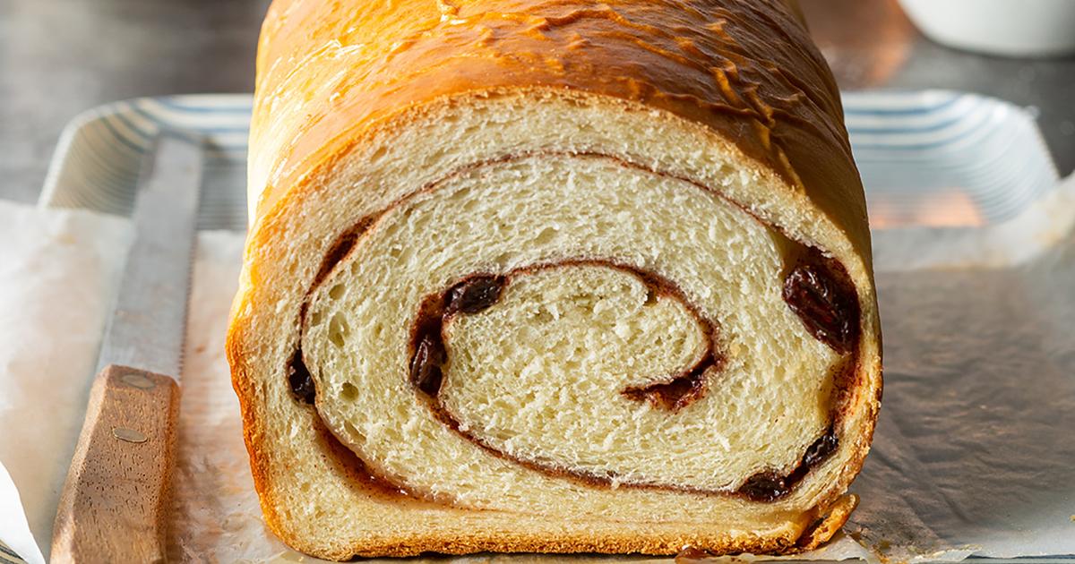 Cinnamon Raisin Swirl Buttermilk Bread | Red Star® Yeast