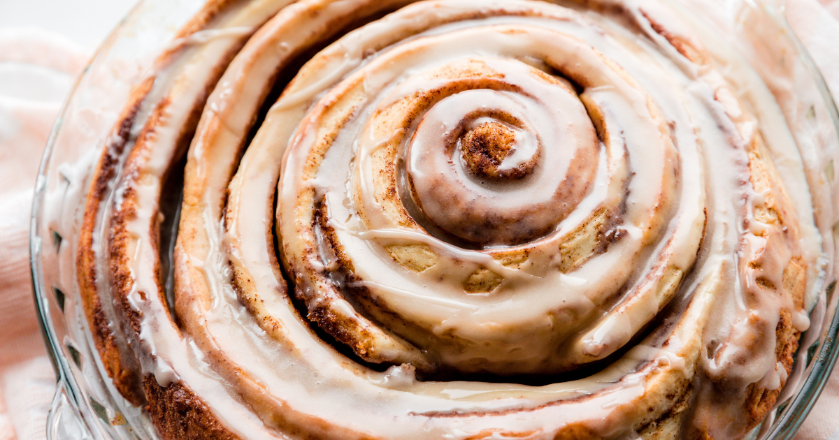 Giant Cinnamon Roll Cake | Red Star® Yeast