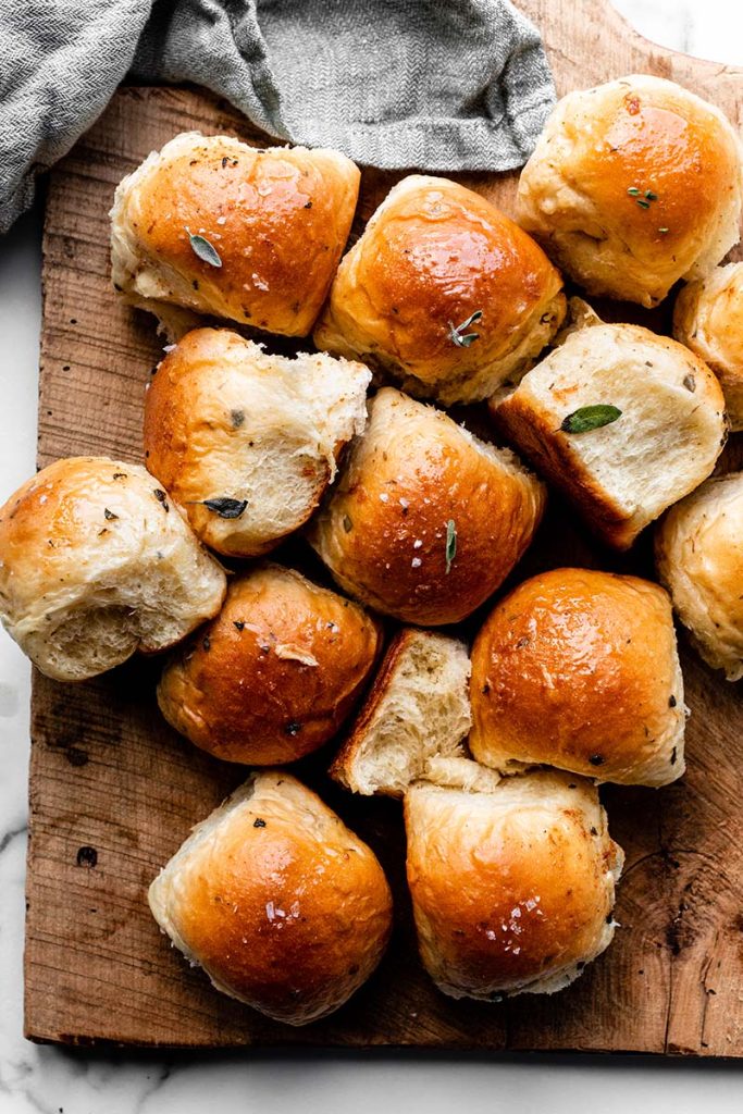 https://redstaryeast.com/wp-content/uploads/2022/10/Sage-Brown-Butter-Dinner-Rolls_9_72dpi-800x1200-1-683x1024.jpg