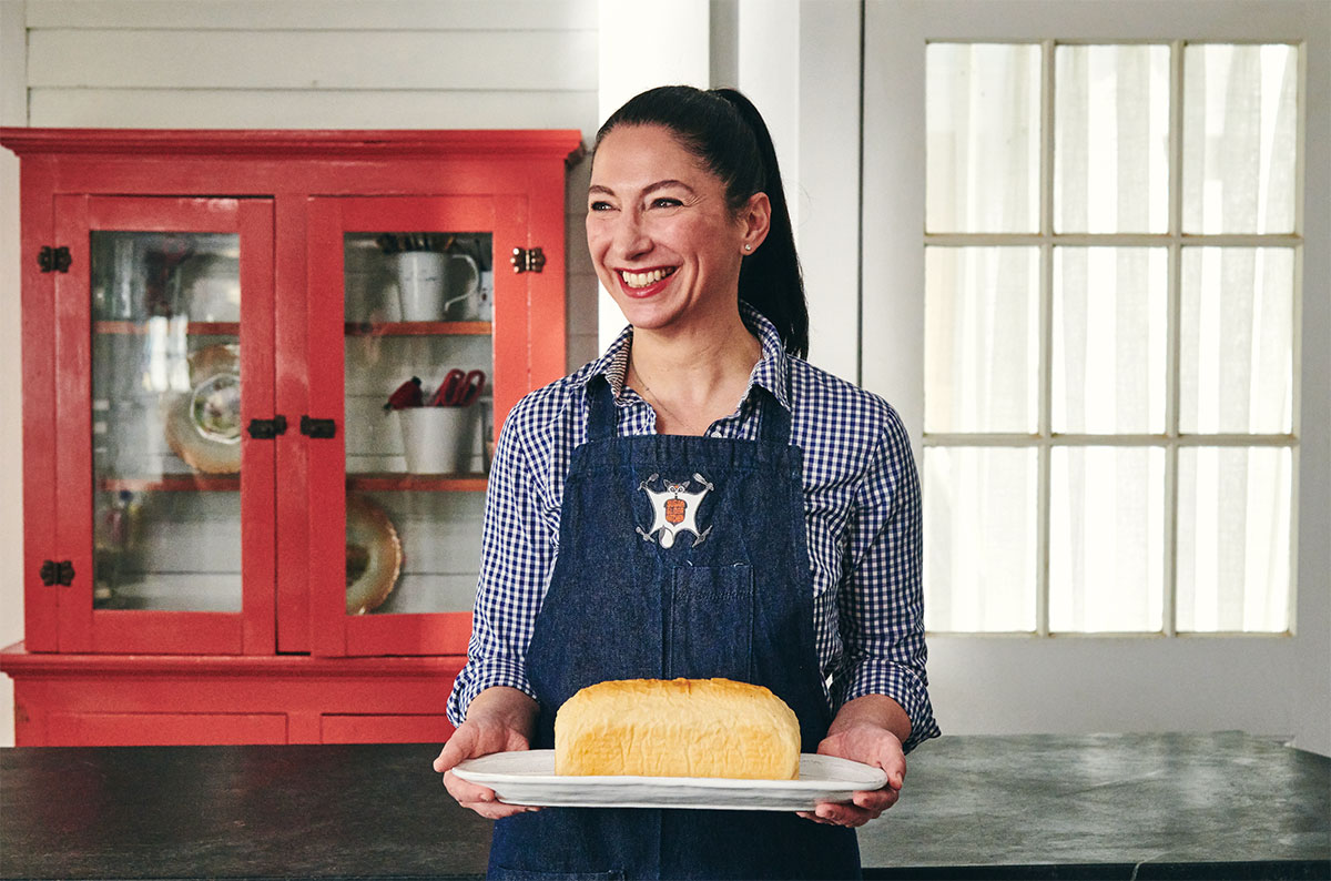 Gesine holding bread