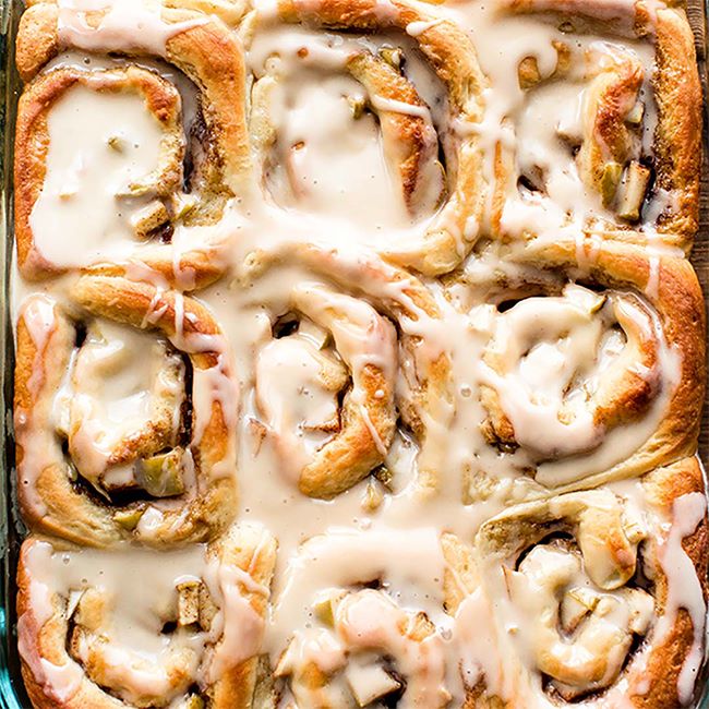 Apple cinnamon rolls with caramel icing recipe