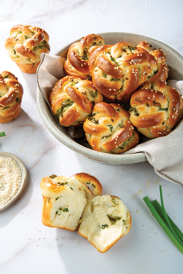 Sesame and Green Onion Knots
